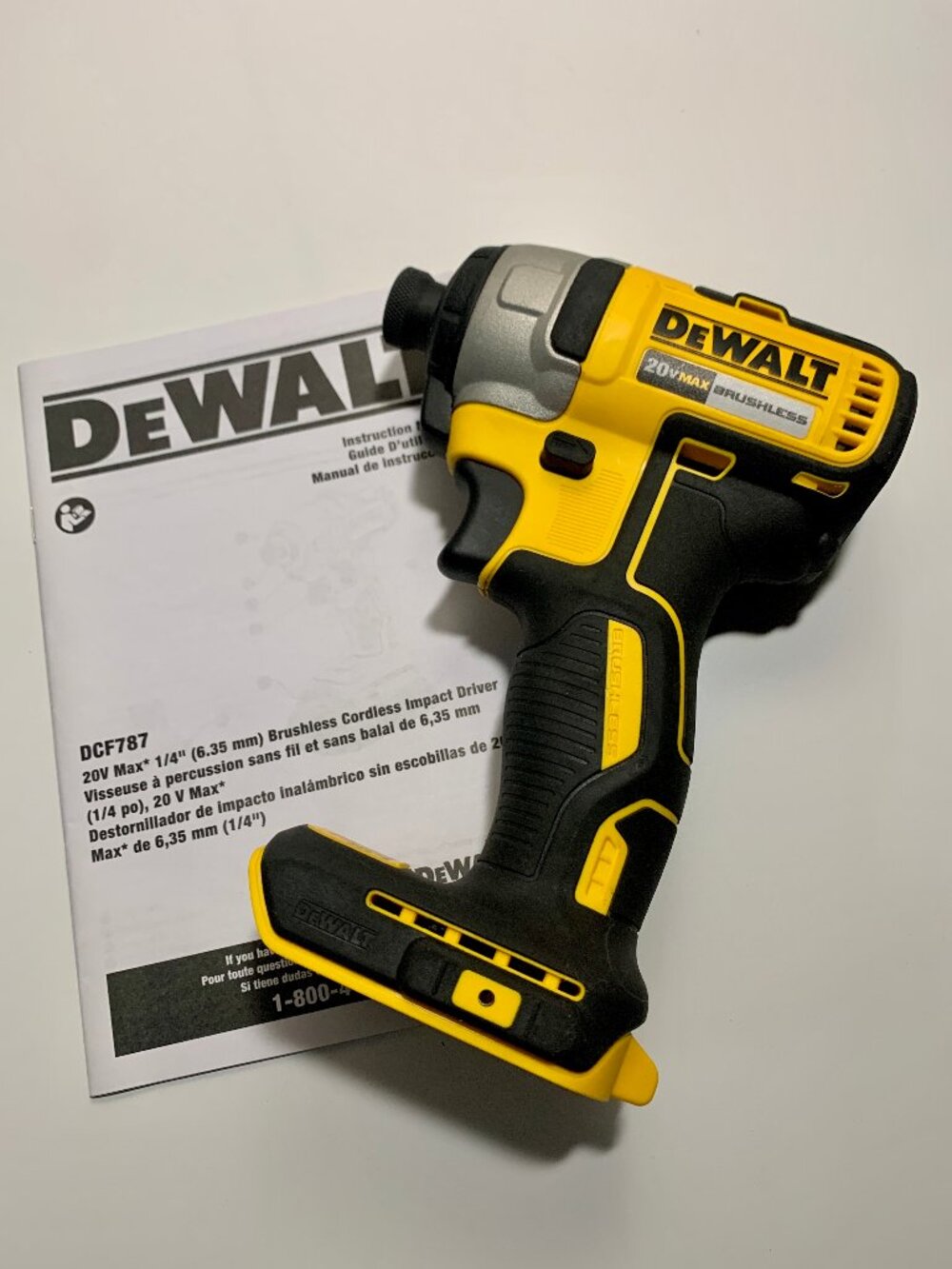 DCF787 DEWALT Impact 1/4 Inch Hex 20v MAX Driver Brushless **NEW**